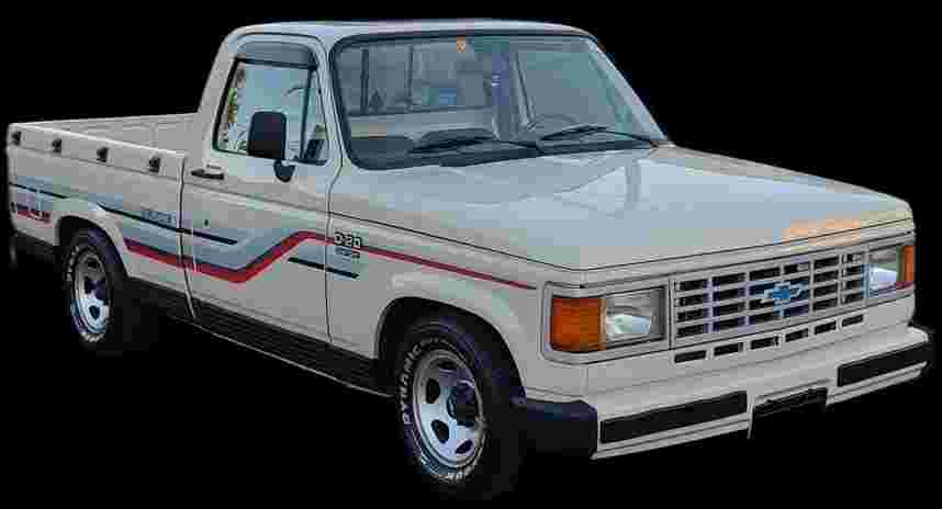 GM - Chevrolet D-20 S / Luxe 3.9/4.0 Diesel - 1985 - Diesel