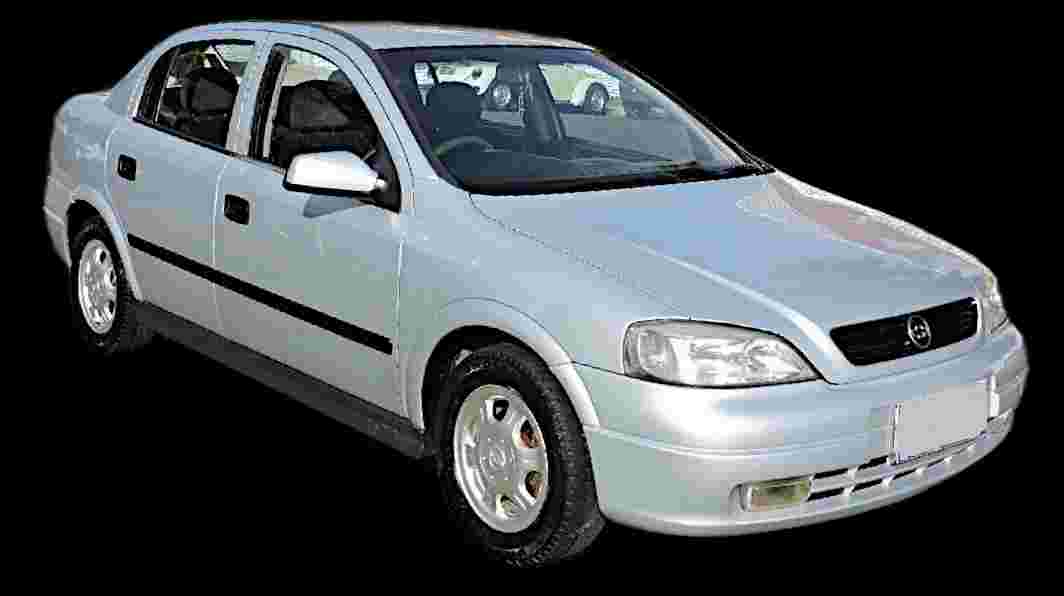 GM - Chevrolet Astra Sedan 2.0/CD/ GLS/ Adv. 2.0 16V 4p - 2001 - Gasolina