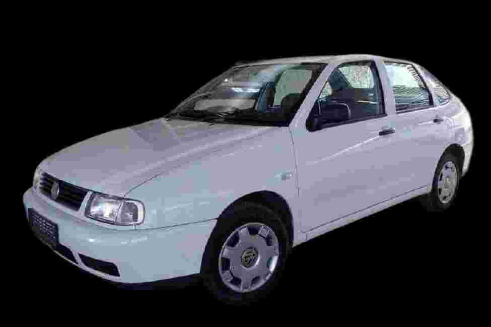 VW - VolksWagen Polo Classic/ Special 1.8 Mi - 2001 - Gasolina