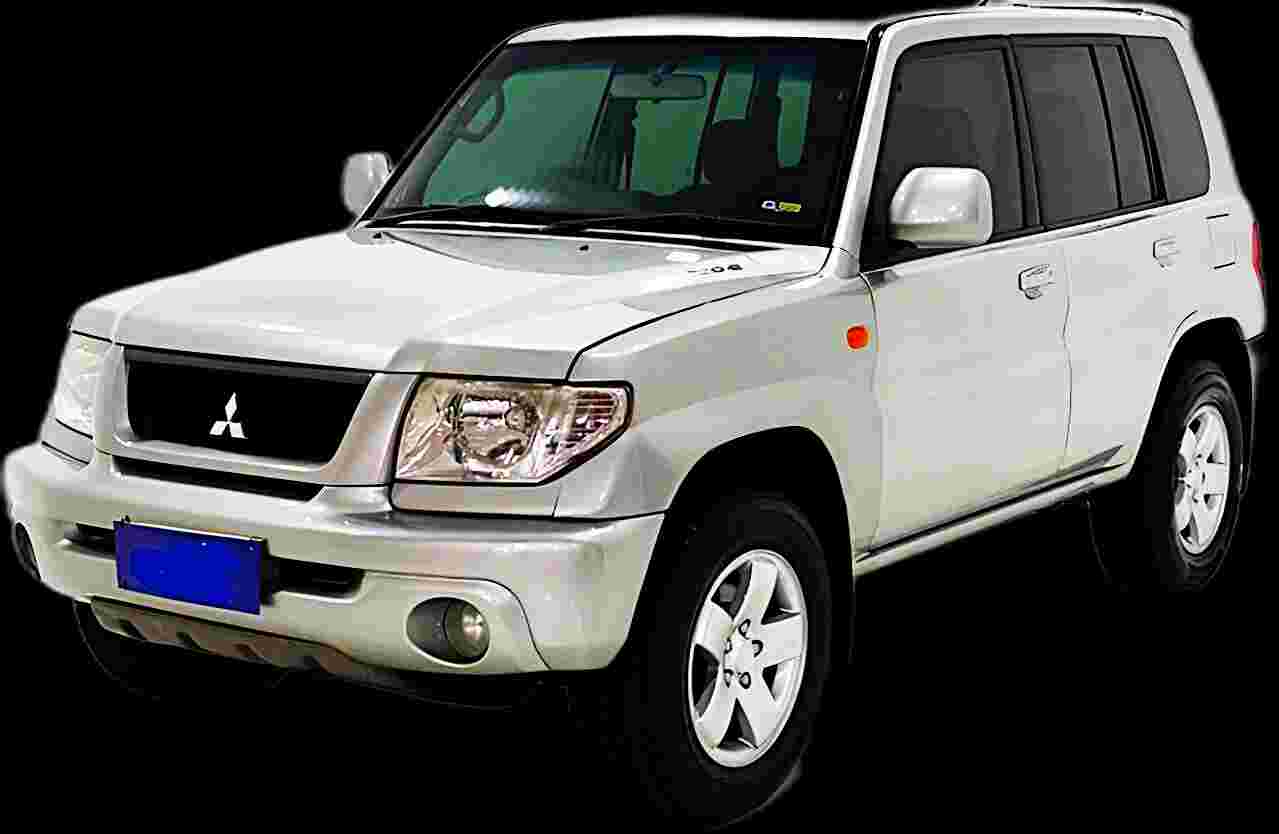 Mitsubishi Pajero TR4 2.0 Blind. 16V 131cv 4x4 Aut. - 2004 - Gasolina