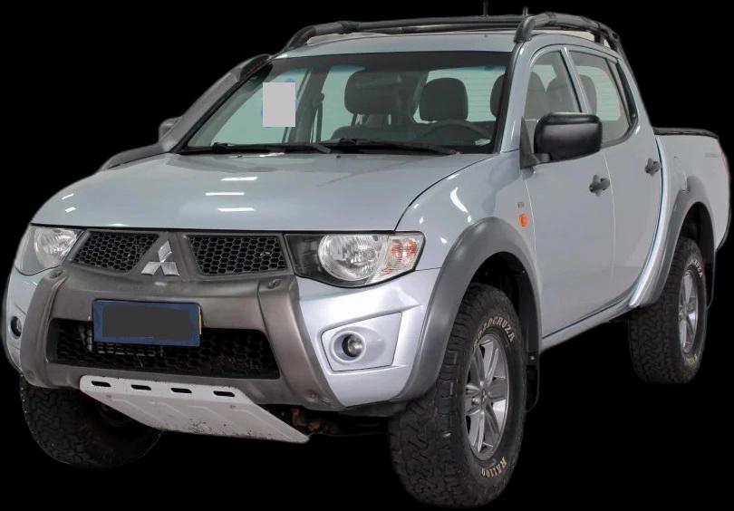 Mitsubishi L200 Triton Savana 3.2 CD TBI Dies. Mec. - 2017 - Diesel